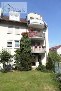 KAPITALANLAGE - 2-R Wohnung mit Balkon, zentrumsnah - ruhige Lage mit PKW-Stellplatz