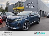 Peugeot 3008, Hybrid 225 Allure, Jahr 2021 - Potsdam