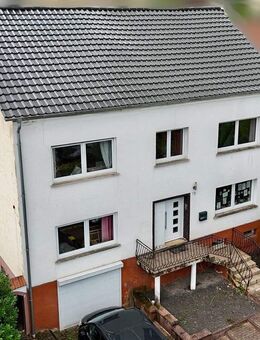 Großzügiges Einfamilienhaus mit Ausbaureserve in Beckingen-Düppenweiler - Beckingen