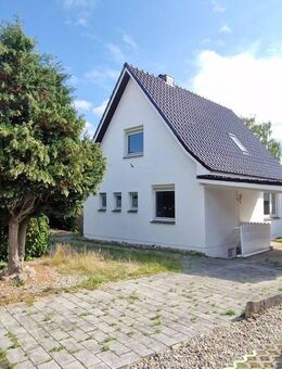Klassisches Einfamilienhaus in ruhiger aber zentraler Lage von Mölln - Mölln (Schleswig-Holstein)
