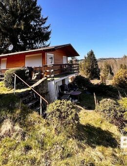 Rückzugsort mit Weitblick - Charmantes Ferienhaus in Hanglage - Herschdorf