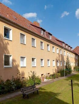 Praktische 2-Zimmer-Dachgeschoss-Wohnung mit Tageslichtbad - Braunschweig