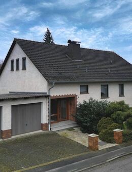 Großzügiges Einfamilienhaus mit Einliegerwohnung in Edermünde-Besse - Edermünde