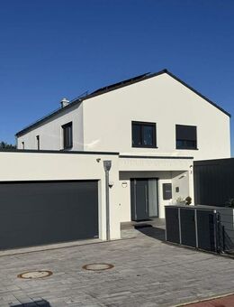 Möchten Sie neu bauen? Warum nicht gleich kaufen? Wunderschönes Einfamilienhaus in Kirchenthumbach - Kirchenthumbach