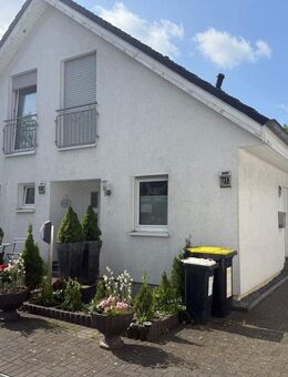 Attraktive Einliegerwohnung mit Garage - Duisburg