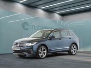 VW Tiguan, 2.0 TSI R-Line, Jahr 2021 - München