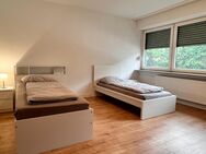 Zimmer mit jeweils zwei Betten, Wlan, Waschmaschine, Balkon, Teilung von Bad/WC und Küche - Pforzheim