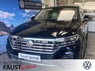 VW Touareg, TDI R-LINE Sportpaket, Jahr 2021 - Coswig