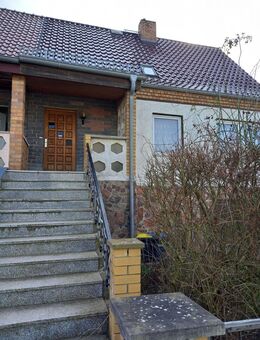 großzügige, solide Doppelhaushälfte mit viel Potential - Prenzlau