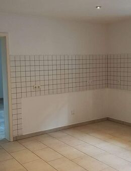 3-Zi.-EG-Whg. mit Wohnküche, Bad mit Fenster, Fußbodenheizung - Neufahrn (Niederbayern)