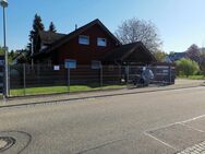 Einfamilien - Blockhaus mit großem Grundstück - Oberderdingen