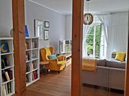 Schöne Altbauwohnung in Frankfurt Niederursel mit Einbauküche und Terassen - Frankfurt (Main)