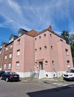Helle, attraktive 2-Zimmer Dachgeschoss-Wohnung in schöner Lage von Rheydt... - Mönchengladbach