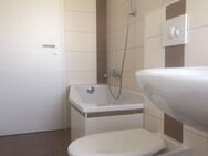 4-Raum-Wohnung, 2 Badezimmer mit Wanne und Dusche, Balkon! - Oschersleben (Bode)