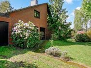 Gartenidylle in Moorrege - Architektenhaus mit Charakter und Entwicklungspotential - Moorrege