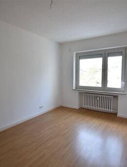 Mit Balkon! Ideal geschnittene 2-Zimmer-Wohnung in Eller - Düsseldorf