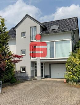 gepflegtes Mehrfamilienhaus mit drei Wohneinheiten - Neuheilenbach