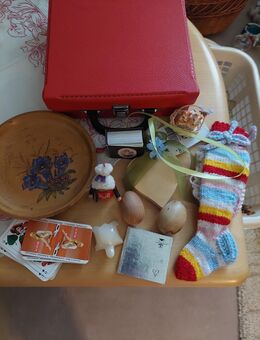 Metall Schatulle alt Holzteller bemalt Holz Herz Puppe kl.Koffer - Aßling