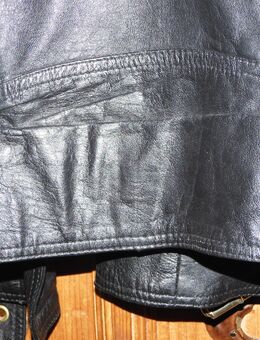 Lederjacke für Bikerlady günstig abzugeben VB 20 € - München Pasing-Obermenzing