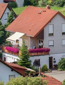 Sonnenverwöhntes Mehrgenerationenhaus mit Südwest-Terrasse und herrlichem Naturpanorama - Zaberfeld