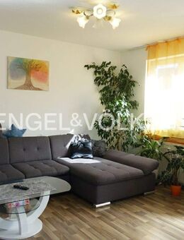 Gut geschnittene Maisonette-Wohnung in einer komplett betreuten Wohnanlage . TG-Platz und EBK inklusive - Gomaringen