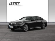 BMW 520 d xDrive Lim. M Sport A. +AHK+H&K+STANDHEIZ.+ - Kronach