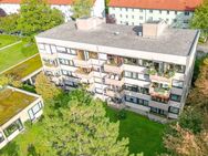 gut geschnittene, helle & gepflegte 2 / 3-Zimmer- Dachgeschoss-Wohnung mit Tiefgarageneinzelplatz - München