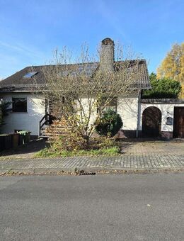 Zweifamilienhaus - geteilt in 2 ETW - in ansprechender Lage von Bad Emstal - Bad Emstal