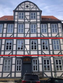 Sehr schöne, renovierte 4-Zimmer-Mietwohnung in der City - Helmstedt