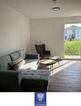 Individueller Wohntraum, liebevoll saniert, Fußbodenheizung, Terrasse exklusives Bad! - Arnsdorf