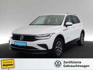 VW Tiguan, 1.5 TSI Life, Jahr 2022 - Krefeld