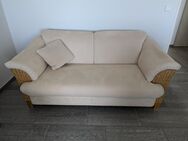 2x Sofa, 1x Sessel und Couchtisch abzugeben - Berlin Charlottenburg-Wilmersdorf