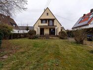 Freistehendes Einfamilienhaus mit 5,7% Bruttoanfangsrendite und viel Potential! - Neusäß