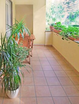 Frankfurt-Seckbach: Vermietete 4 Zi. Wohnung mit Balkon in ruhiger Wohnlage - zwischen Huthpark und Lohrberg - Frankfurt (Main)