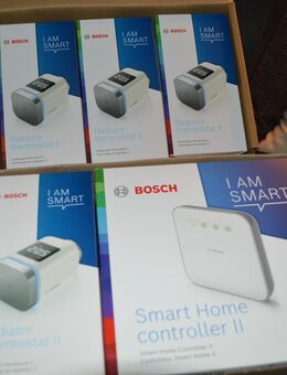 4 Neue und unbenutzte Bosch Radiator Thermostate 2 plus Smart Home Controller 2 ! - Wetter (Ruhr)