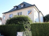 Hermann Immobilien: 2-Familien-Haus in bester Lage von Hanau-Kesselstadt mit 1168 qm Grundstück - Hanau (Brüder-Grimm-Stadt)