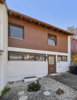 Charmantes Reihenmittelhaus mit Garten und Garage - Ideal für Eigennutzer und Kapitalanleger! - Mainburg