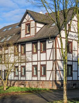 GROßES GRUNDSTÜCK, VIELE MÖGLICHKEITEN // Mehrfamilienhaus in Mockrehna mit Landwirtschaftsfläche - Mockrehna