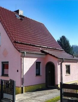 Lassen Sie dieses freistehende Einfamilienhaus Ihr neues Zuhause werden! - Krölpa