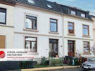 Charmantes Zweifamilienhaus mit Ausbaupotenzial - Bremen