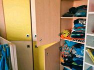 Kinderzimmer Eckkleiderschrank Regal TV Board - Neufahrn (Niederbayern)