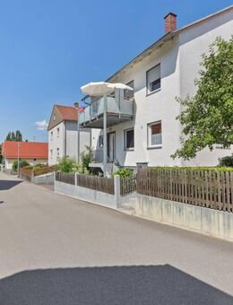 Zweifamilienhaus mit Doppelgarage in Kelheim! - Kelheim