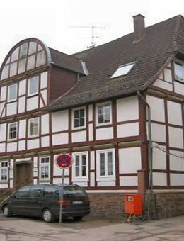 4-Zimmer-Wohnung mit Balkon in zentraler Lage - Holzminden