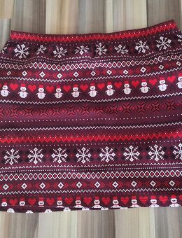 Bonprix Rock rot 48,50 neu - Balingen