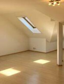 Traumhafte Dachgeschoss-Singlewohnung im Klimaanlage & Einbauküche in Bautzen - Bautzen