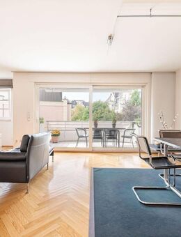 Großzügig! Vielseitig! Golzheim - Raumwunder mit zwei Balkonen und drei TG-Stellplätzen! - Düsseldorf