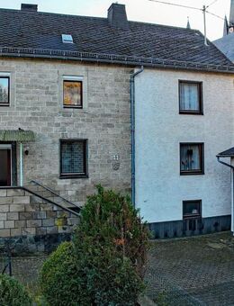 Gemütliches Tuffsteinhaus mit Potenzial und großzügigen Grundstück! - Weibern