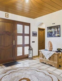 GEMÜTLICHES WOHNHAUS IN TOP LAGE VON LOSHEIM AM SEE! - Losheim (See)