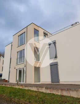 Attraktive Erdgeschosswohnung mit Gartenanteil in gefragter Höhenlage // überdachte Terrasse // 1 Stellplatz // inkl. EBK // vermietet - Trier
