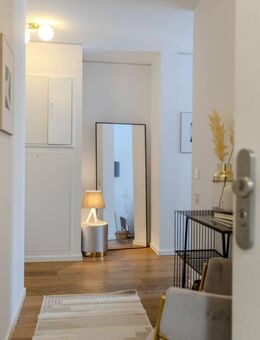 Moderne 2-Zimmer-Wohnung EBK - München